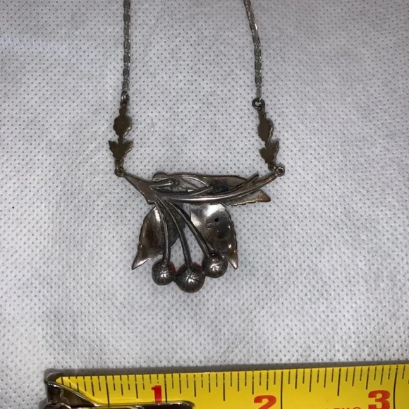 Antique Sterling Silver Coral Cherry Necklace - Picture 7 of 8